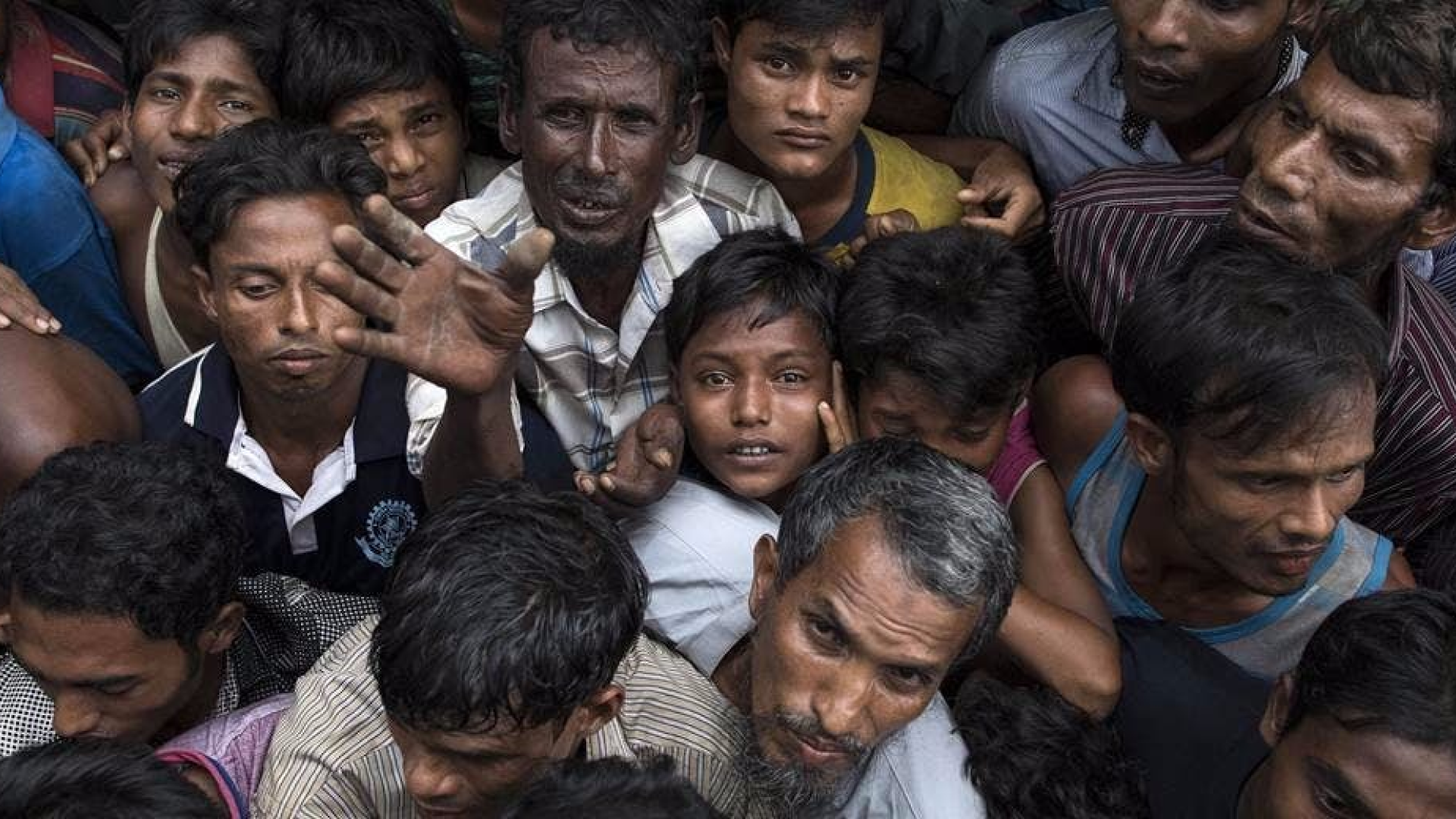 HRF Urges Burma to End Violence Against Rohingya in Rakhine State
