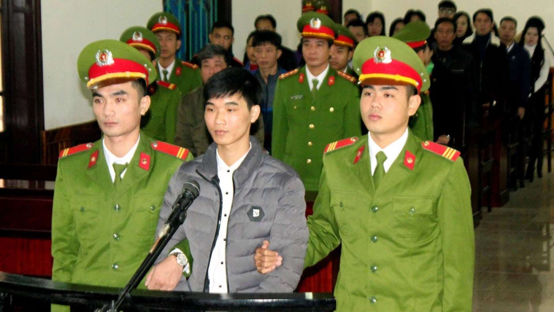 Vietnam HRF Condemns Jailing of 22-Year-Old Blogger