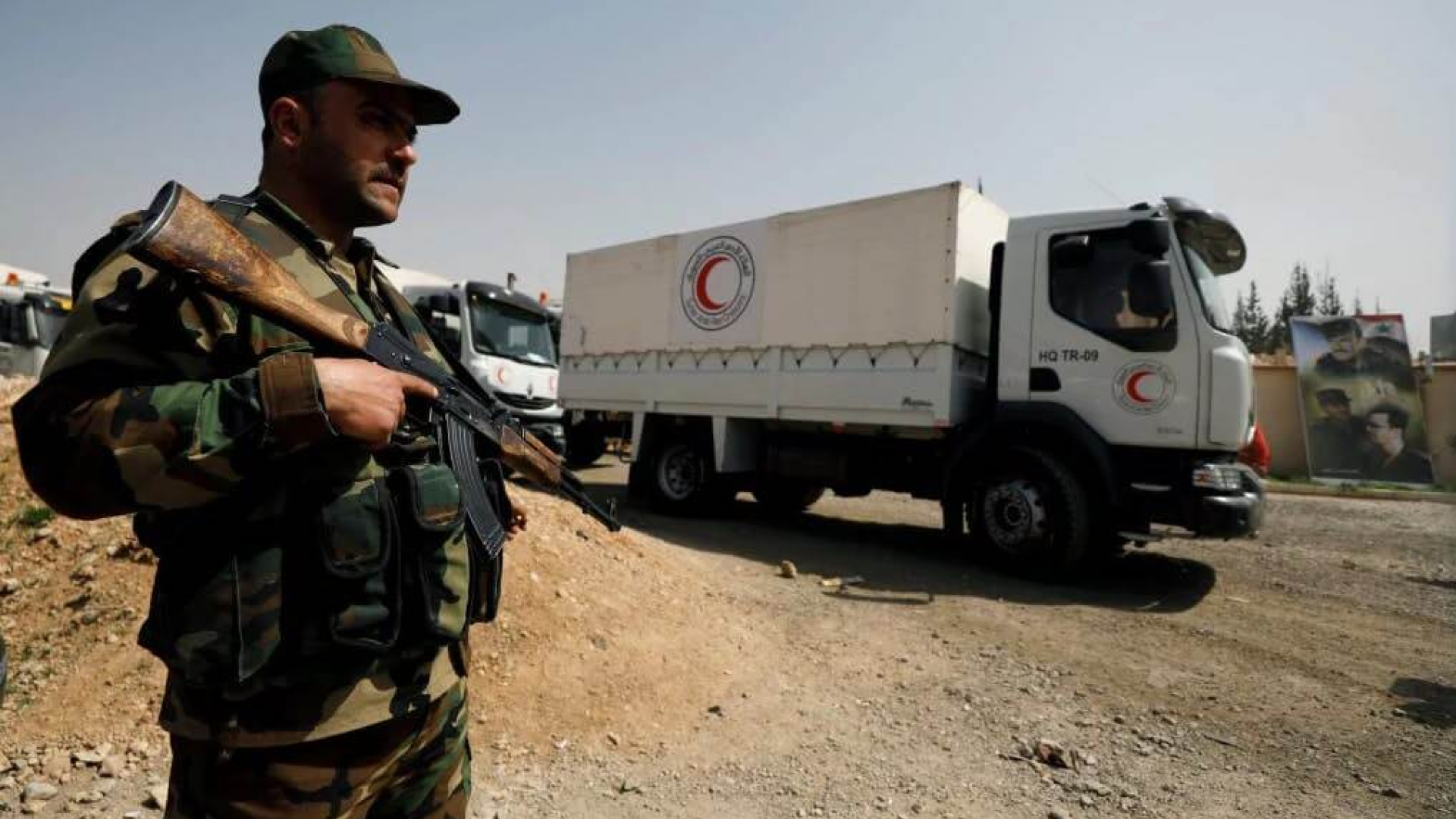 UN begins aid distribution in Syria’s Ghouta area amid shelling