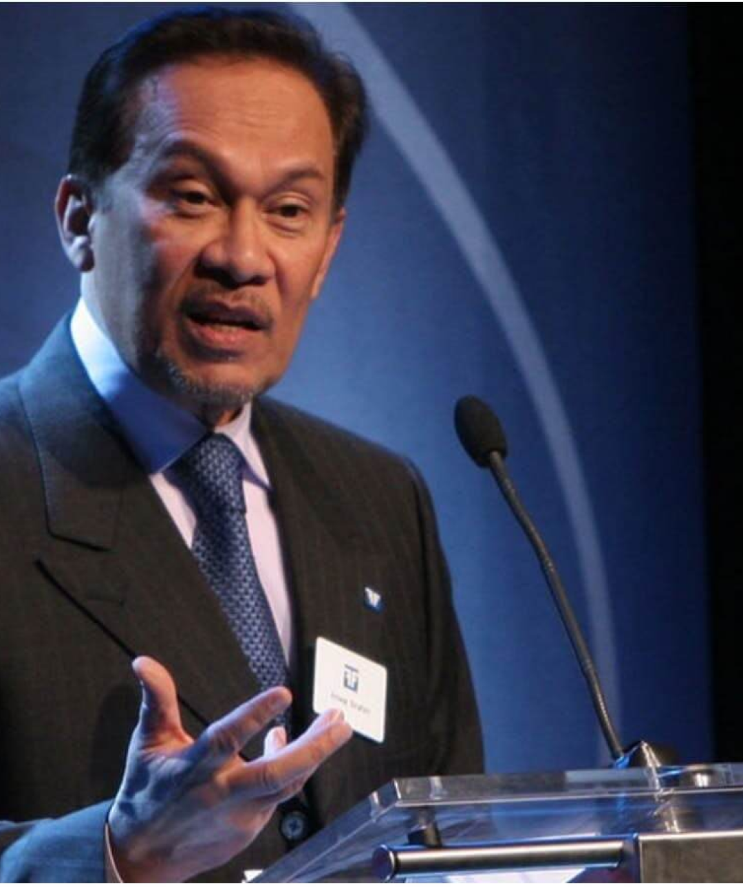 Malaysian Opposition Leader Anwar Ibrahim Released from Prison