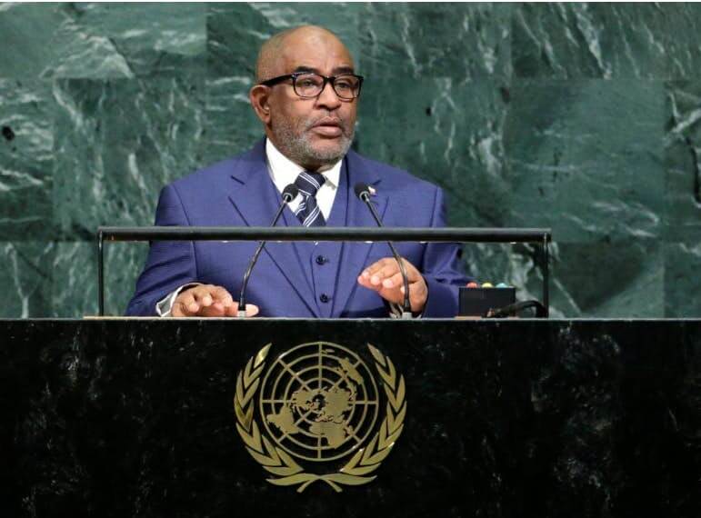 Comoros leader says wins vote to extend presidential term limits