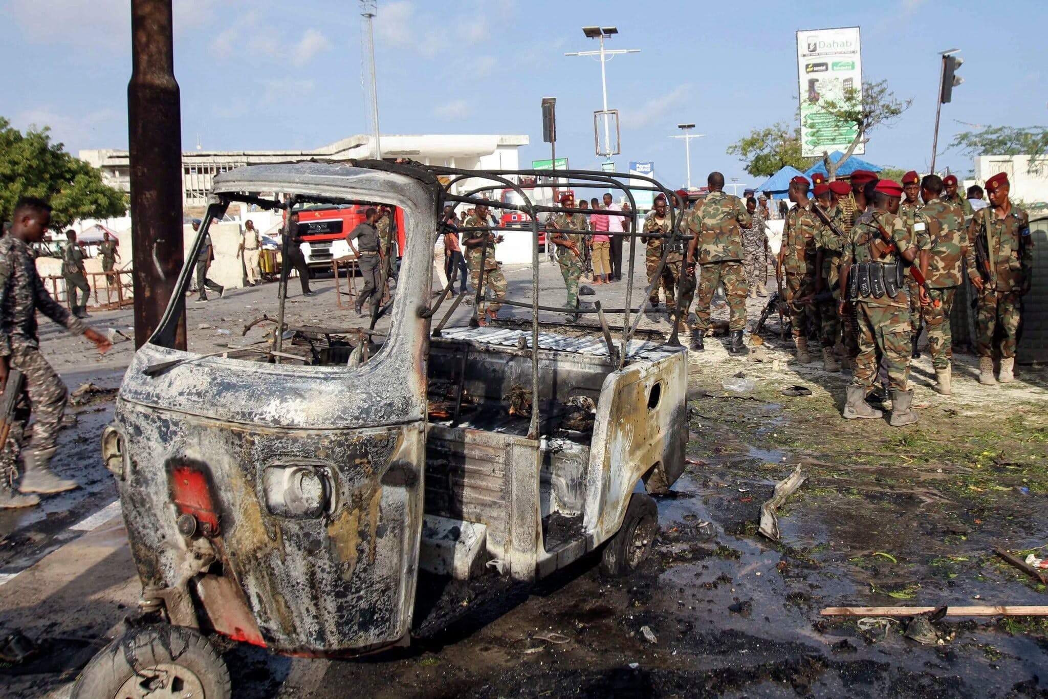 Militants Linked to Al Qaeda Unleash Deadly Car Bombings in Somalia