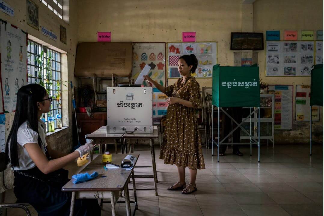 In Cambodia, Dissenting Voters Find Ways to Say ‘None of the Above’