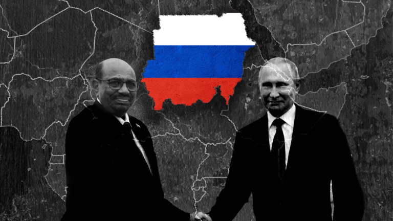 Sudanese president Omar al-Bashir and Russian president Vladimir Putin shaking hands.