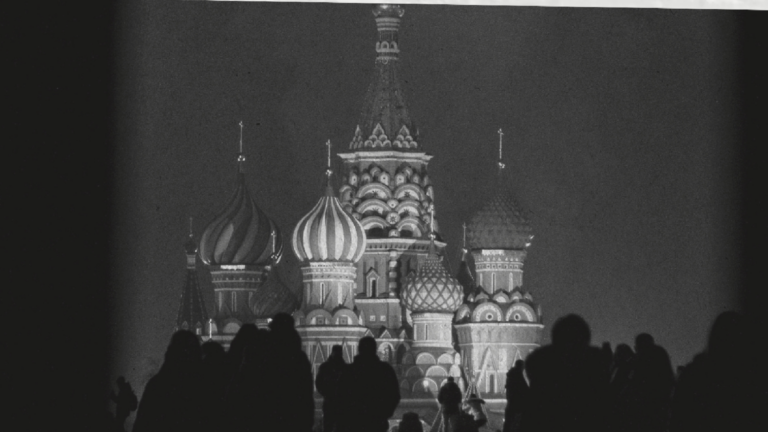 Kremlin black and white