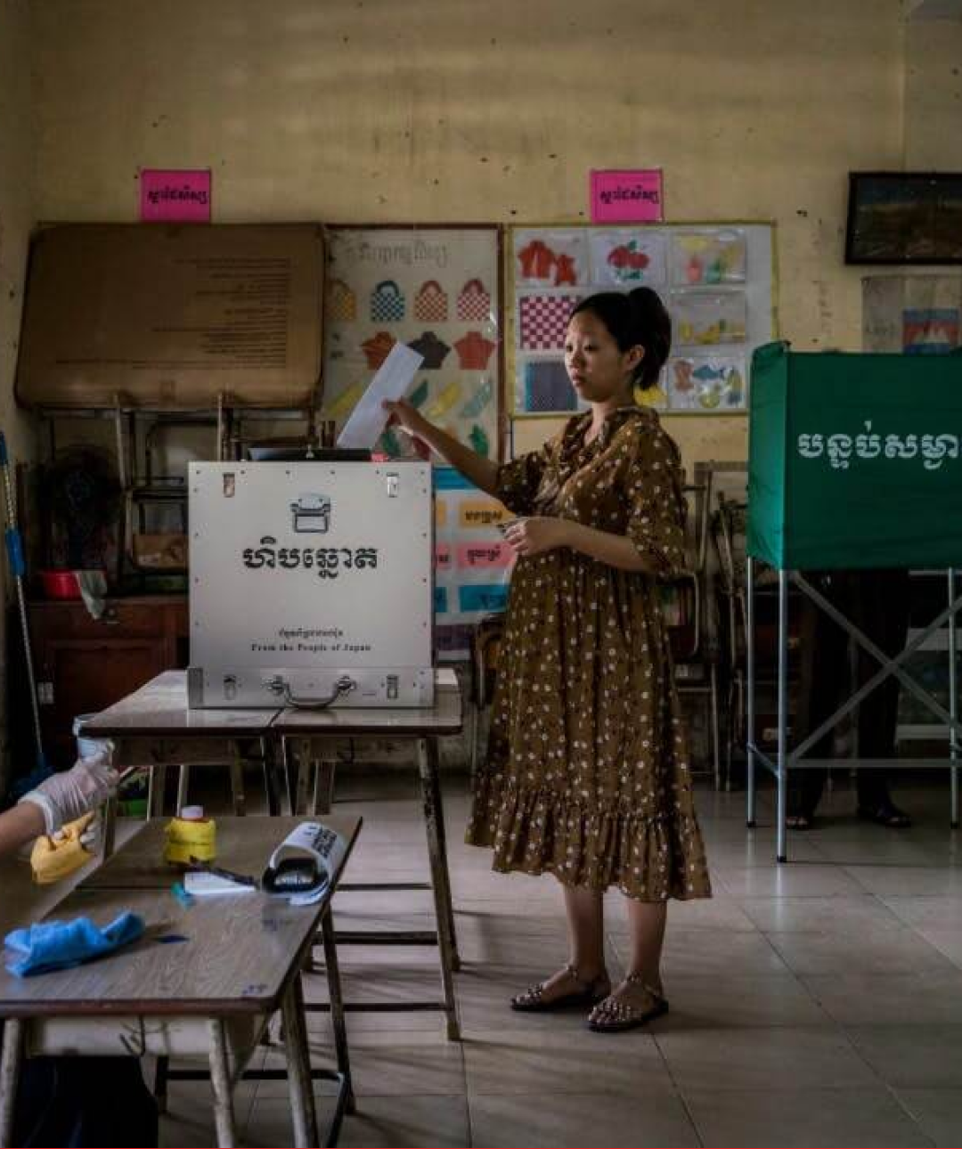 In Cambodia, Dissenting Voters Find Ways to Say ‘None of the Above’