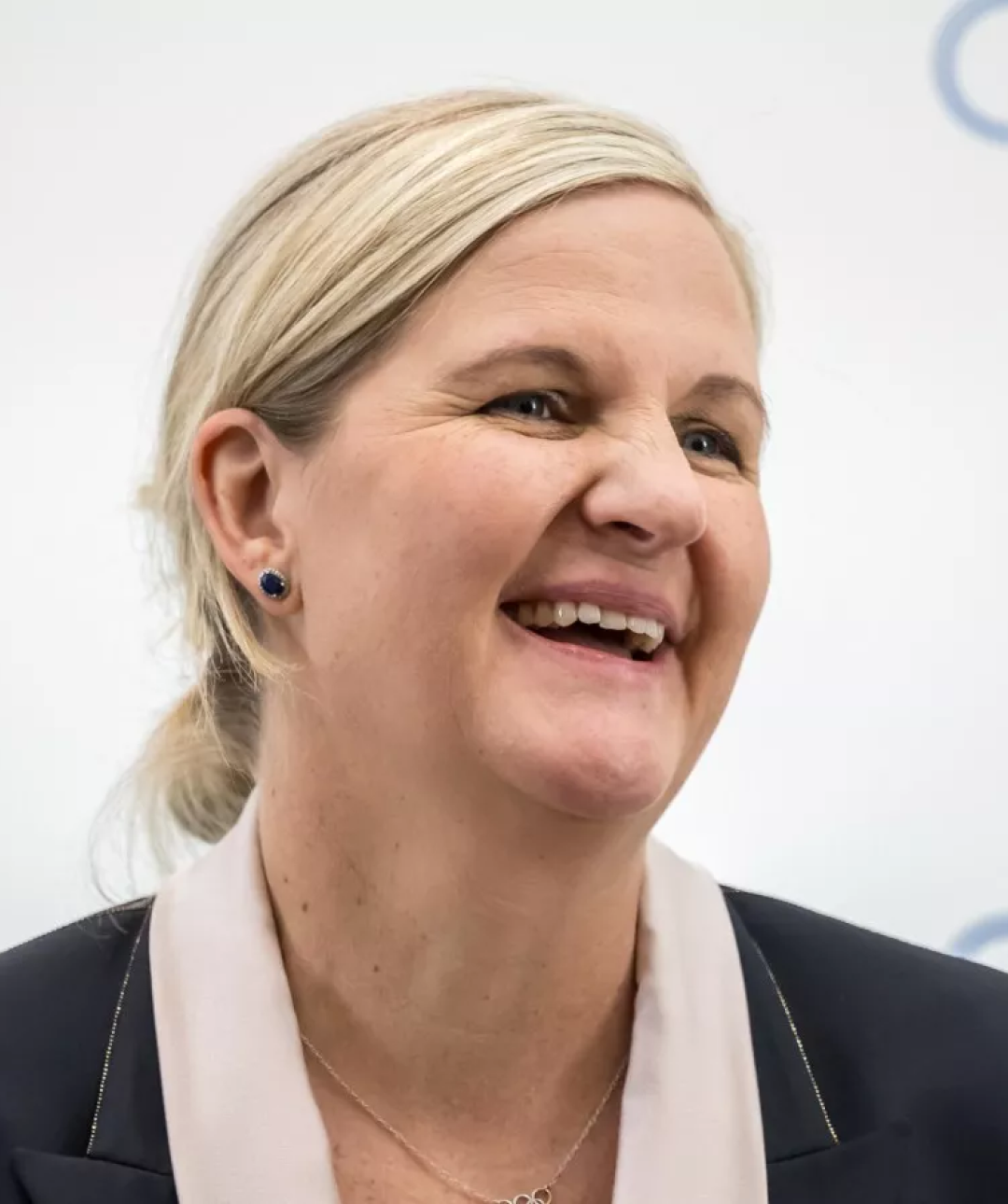Kirsty Coventry—the Soft Face of Zimbabwe's Dictatorship—Could Be the Next President of the IOC _ Opinion