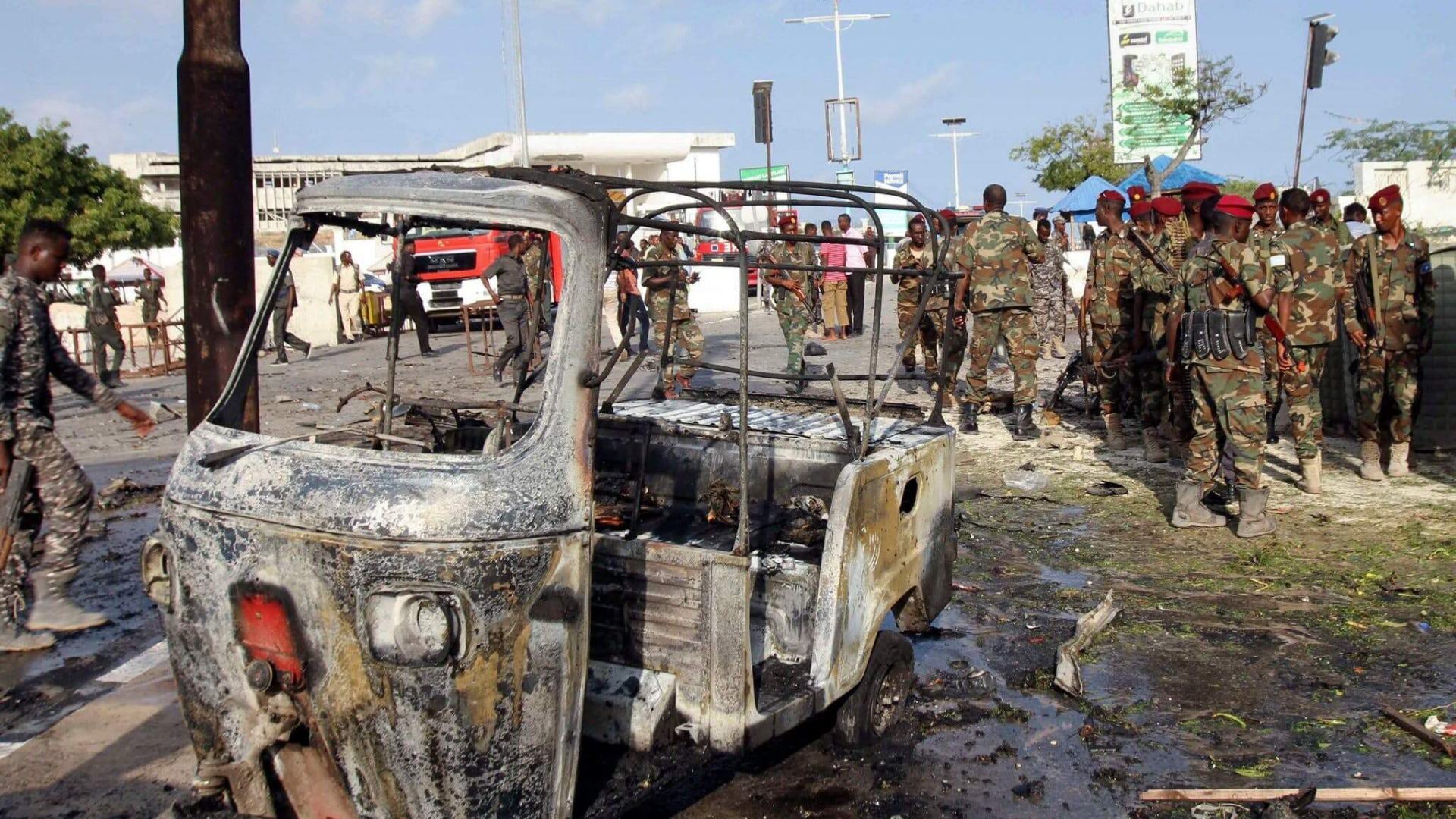 Militants Linked to Al Qaeda Unleash Deadly Car Bombings in Somalia