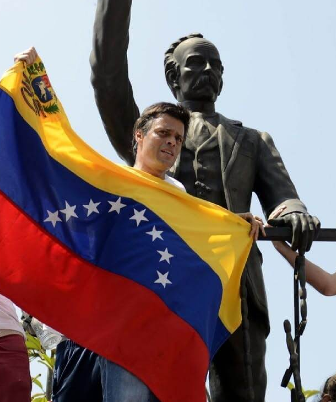 Miami Herald reports on Leopoldo Lopez's arbitrary arrest