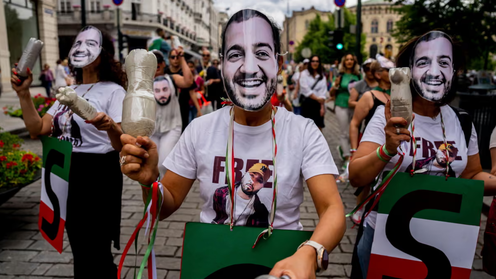 Iran frees rapper Toomaj Salehi jailed for supporting protests